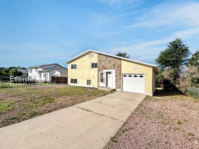 property at 1418 Luna Dr