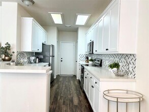 75 Blue Creek Pl in Spring, TX - Building Photo - Building Photo