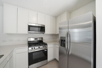 12048 Noble Wood Village Dr in Magnolia, TX - Foto de edificio - Building Photo