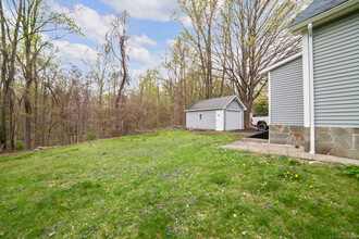 218 May St in Naugatuck, CT - Building Photo - Building Photo
