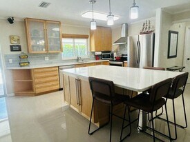 5430 Guildcrest St in Greenacres, FL - Building Photo