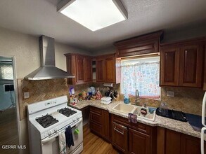 4642 Walter Ln in El Paso, TX - Building Photo - Building Photo