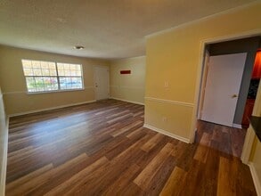 201 Spring Dr in Jacksonville, NC - Building Photo - Building Photo