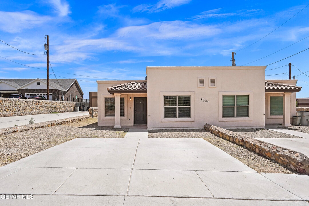 8804 Eclipse St in El Paso, TX - Building Photo