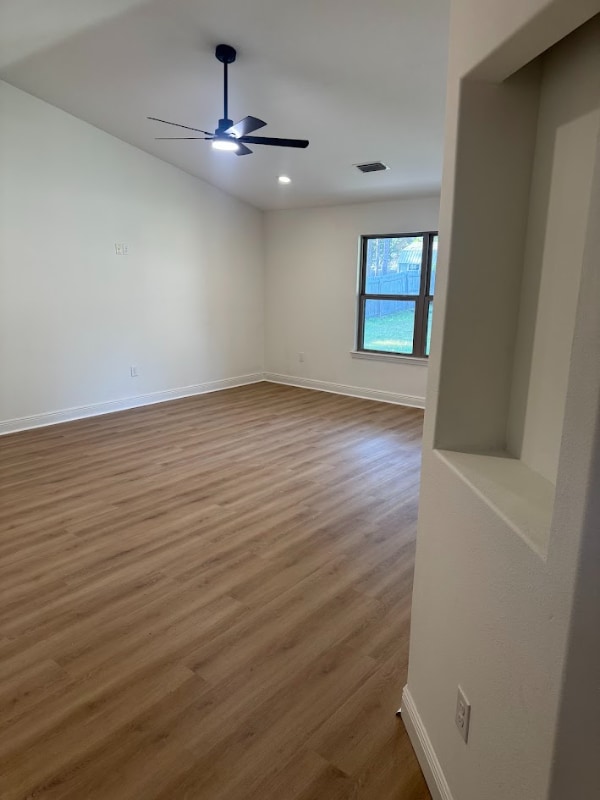 9154 Deer Ln in Navarre, FL - Building Photo - Building Photo