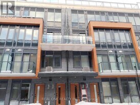 71 Curlew Dr in Toronto, ON - Building Photo