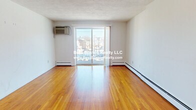 435 Shirley St, Unit 37 in Winthrop, MA - Building Photo - Building Photo