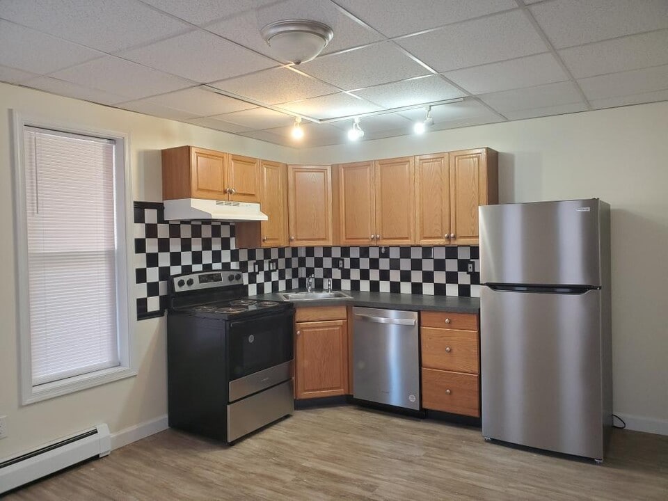 21 Dubois St in Williamsport, PA - Building Photo