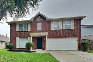 1247 Kings Creek Trail in Missouri City, TX - Building Photo