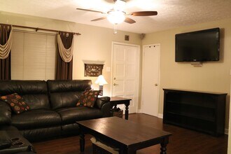 199 Sandpiper Dr in Richmond Hill, GA - Building Photo - Building Photo