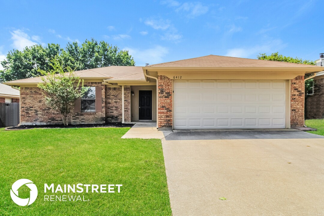 6412 High Lawn Terrace in Watauga, TX - Building Photo