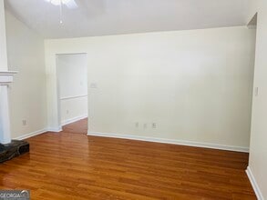 28 Sandstone Dr in Sharpsburg, GA - Building Photo - Building Photo