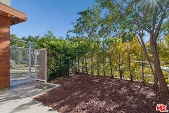 4238 Jasmine Ave in Culver City, CA - Building Photo - Building Photo