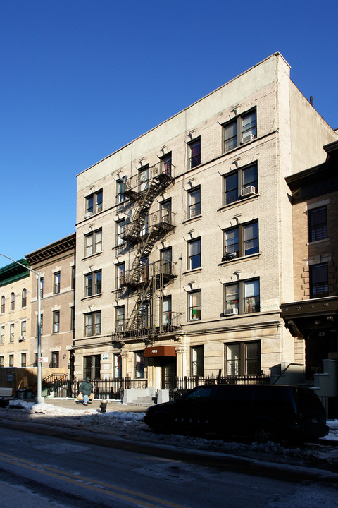 559-561 W 183rd St in New York, NY - Building Photo