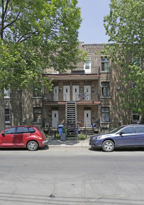 421-431 4e in Montréal, QC - Building Photo