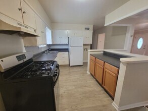 1525 Caldwell Dr in Garland, TX - Building Photo - Building Photo