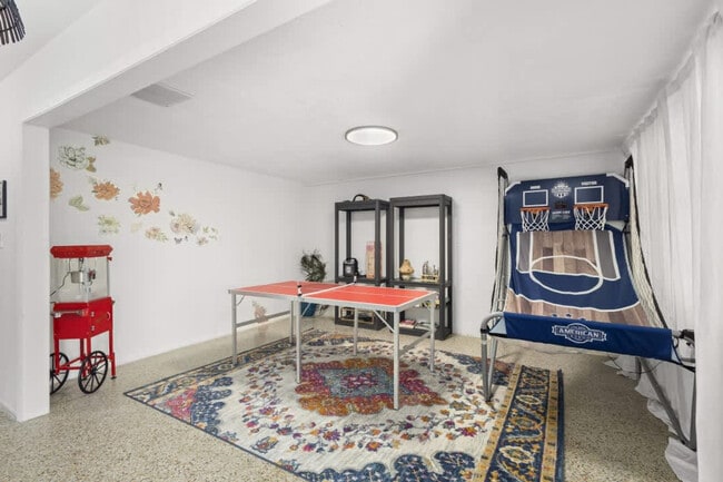 311 16th Ave, Unit SI ID1507237P in Indian Rocks Beach, FL - Building Photo - Building Photo