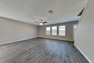 16758 N Rail Dr in Conroe, TX - Building Photo - Building Photo