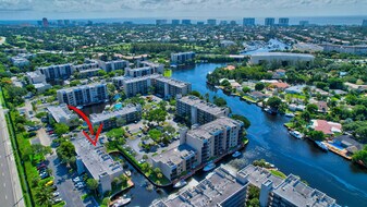 16 Royal Palm Way in Boca Raton, FL - Building Photo