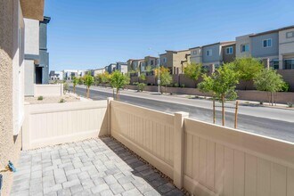 3727 CELESTA VISTA Ave in Henderson, NV - Building Photo - Building Photo