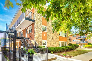 4730 N Kenneth Ave in Chicago, IL - Building Photo