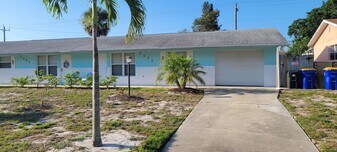 2272 NE Tropical Way in Jensen Beach, FL - Building Photo