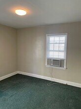 1037 6th St W, Unit 2 in Huntington, WV - Building Photo - Building Photo