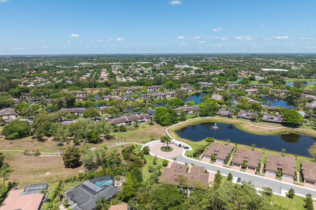 Pines Of Boca Lago in Boca Raton, FL - Building Photo - Building Photo