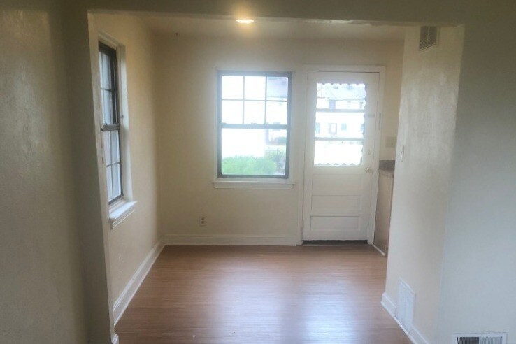 124 Yorke St in Salem, NJ - Building Photo