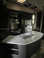 1007 N 39th St in Fort Pierce, FL - Building Photo