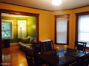 207 Boston Ave-Unit -Apt A in Medford, MA - Building Photo - Building Photo