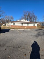 100 E Wilson St, Unit A1 in Wheaton, MO - Building Photo