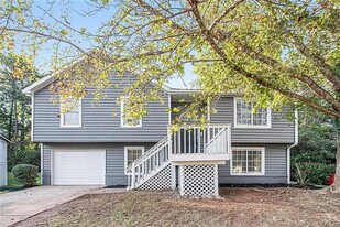 Room in House on Newberry Trail in Decatur, GA - Building Photo