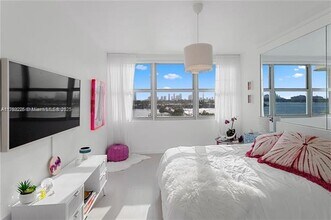 3 Island Ave, Unit 7E in Miami Beach, FL - Building Photo - Building Photo