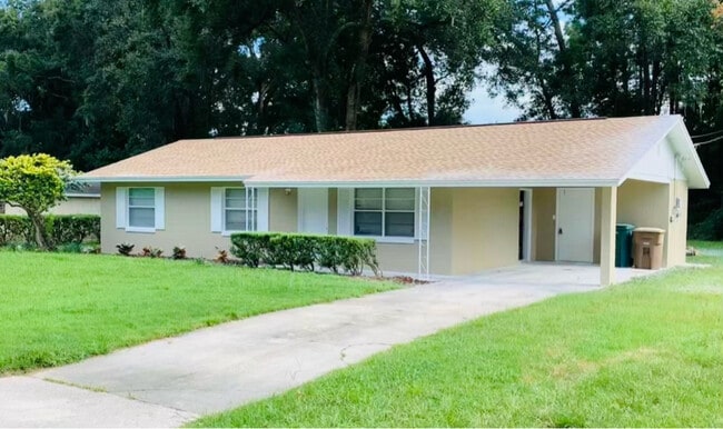 2810 SW 16th Pl in Ocala, FL - Building Photo - Building Photo
