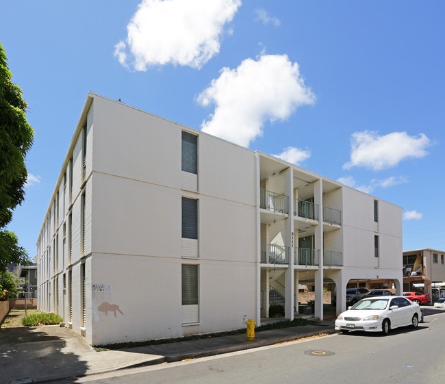 3111 Brokaw St in Honolulu, HI - Foto de edificio - Building Photo