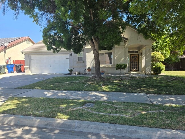 property at 1576 Castle Way