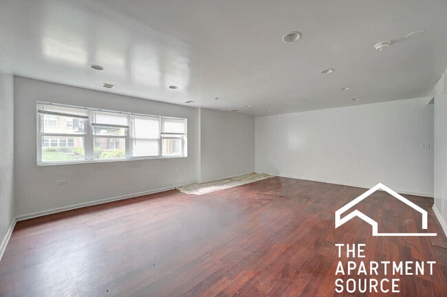 property at 2534 W Fitch Ave