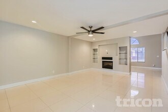 2613 N 89th Dr in Phoenix, AZ - Building Photo - Building Photo