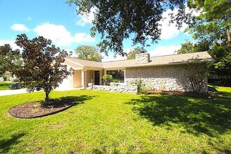 33 Felter Ln in Palm Coast, FL - Building Photo - Building Photo
