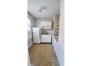 3027 Clifton Ave in Cincinnati, OH - Building Photo - Building Photo