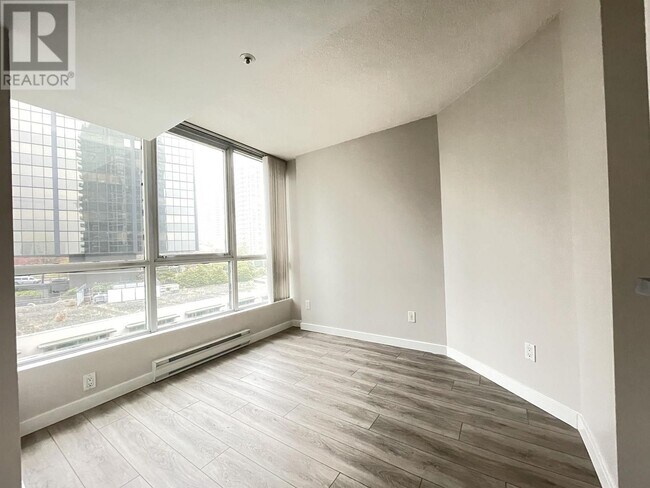588-588 Broughton St in Vancouver, BC - Building Photo - Building Photo