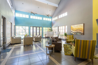 Oakhampton Place in San Antonio, TX - Building Photo - Interior Photo