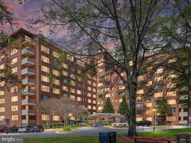 property at 1111 Arlington Blvd