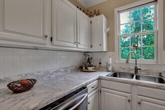 108 Smith St in Charleston, SC - Building Photo - Building Photo