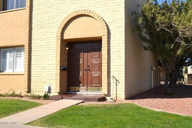 4343 N Miller Rd