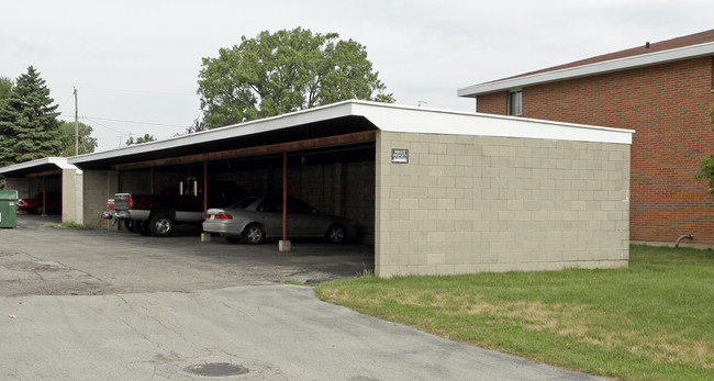 136 Randall Ct in Green Bay, WI - Foto de edificio - Building Photo