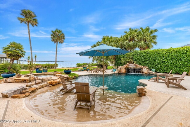 property at 2442 Newfound Harbor Dr