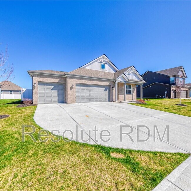 6322 Granby Dr in Whitestown, IN - Building Photo - Building Photo