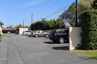 Garden Bay Apartments in Garden Grove, CA - Foto de edificio - Building Photo